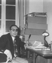 O Dr. Pires Martins no seu gabinete da Academia de Budo